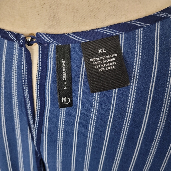 New Directions women's XL Extra Large Blue Striped Front Tie Long Flared Sleeves - Picture 12 of 12